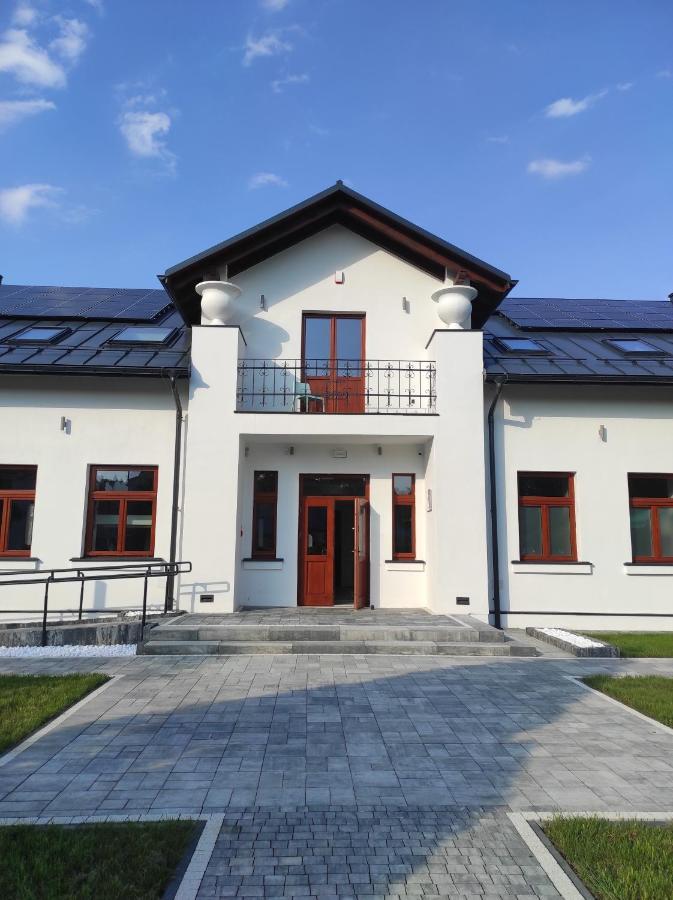 Pensjonat Dominikanski Krasnobród Esterno foto